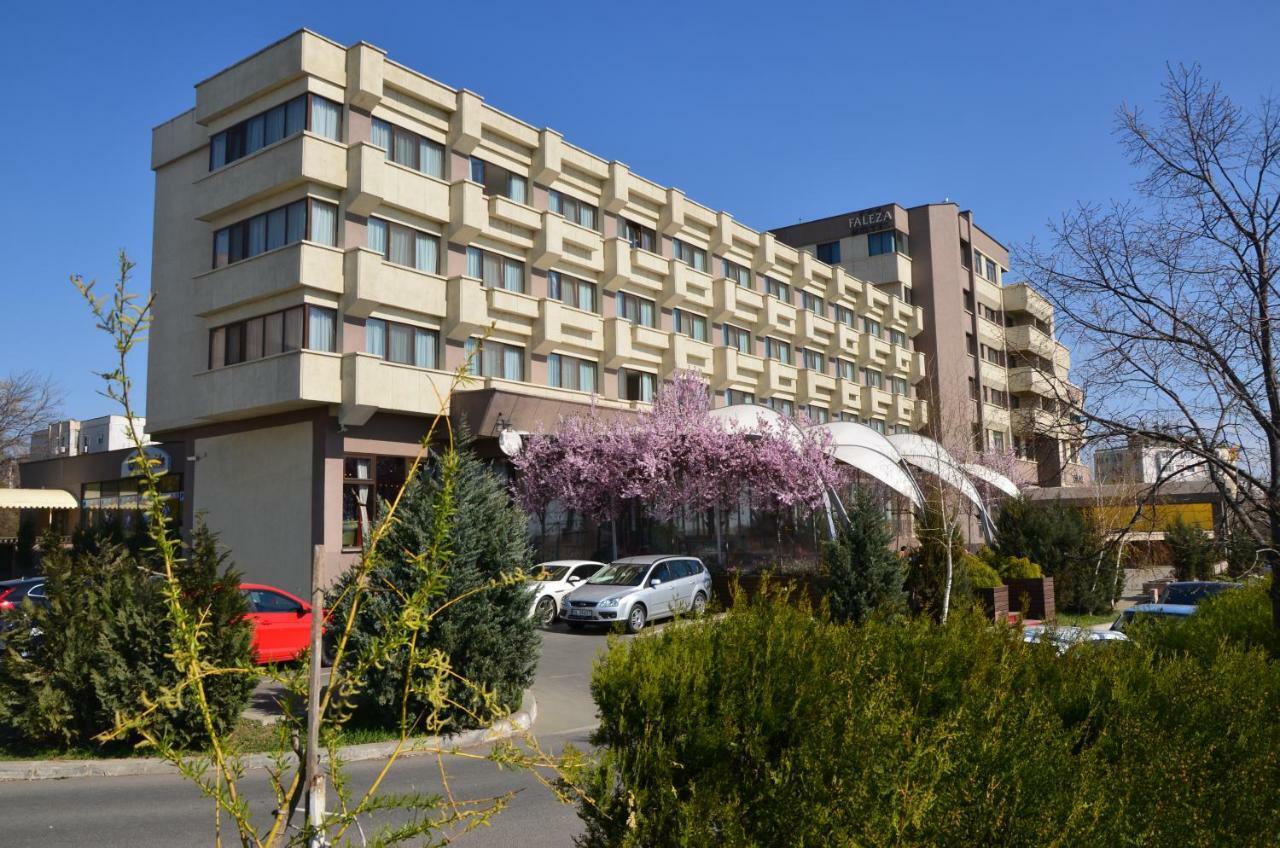 Aparthotel Danube غالات المظهر الخارجي الصورة